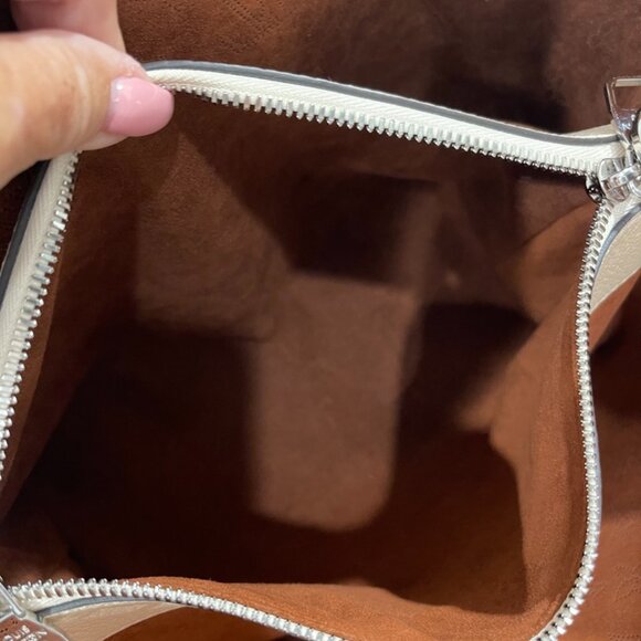 Louis Vuitton Monogram Mahina Bella Tote (JB1294) - Picture 12 of 14